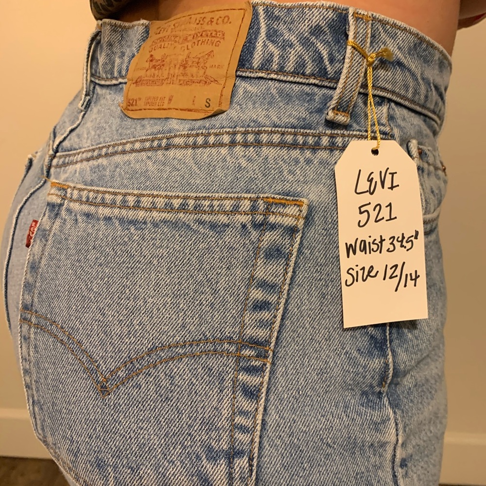 Super RARE, DISCONTINUED LEVI 521 Vintage denim